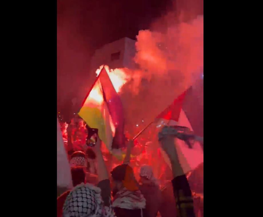 Video: Thousand protest in Amman, Jordan against Israeli war crimes in Gaza 