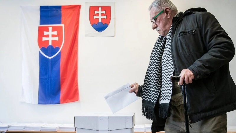 スロバキア総選挙で、親ロシア派が第１党に浮上
