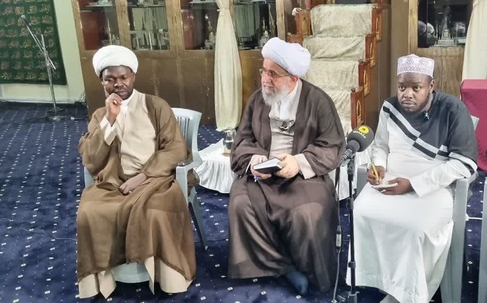 Ayatullah Ramezani: Wanawake duniani kote hawatendewi haki 