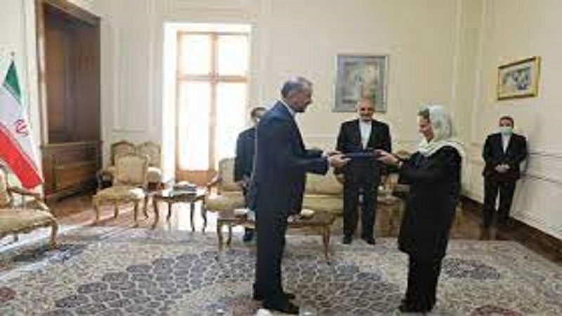 Iran: Abdollahian ha ricevuto le credenziali di nuovi ambasciatori stranieri a Teheran Iran: Abdollahian ha ricevuto le credenziali di nuovi ambasciatori stranieri a Teheran