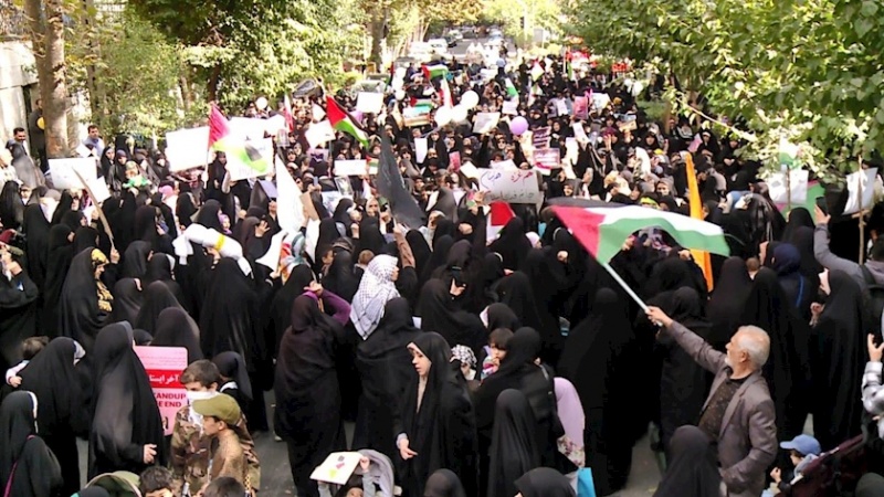 İranlıların Tahran'daki BM ofisi önünde protesto mitingi