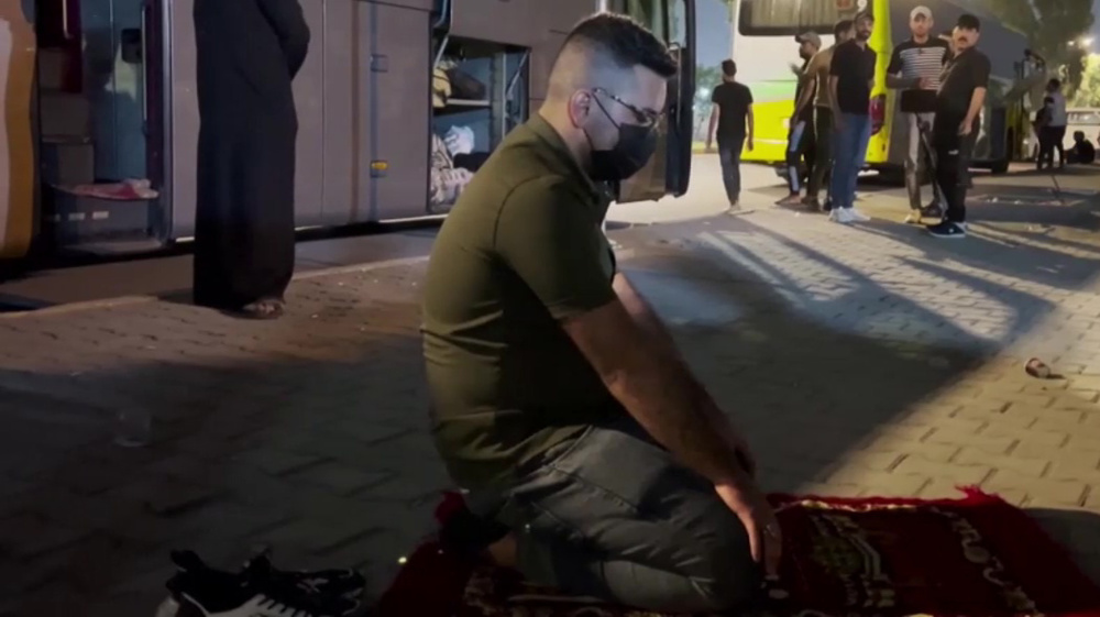 Video: Iraqis stage sit-in at Iraq-Jordan border in solidarity with Gaza
