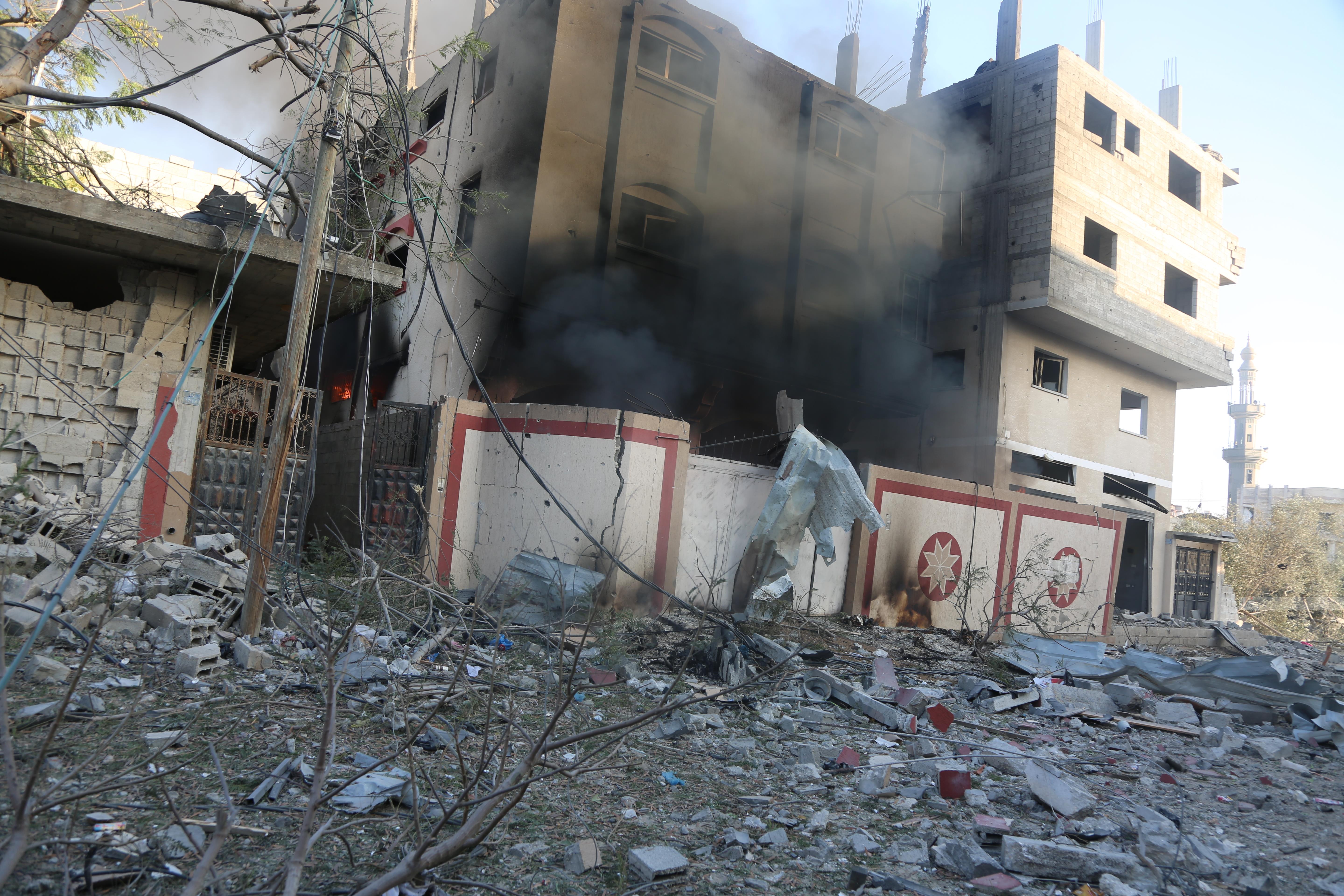 At least 30 people martyred in Israeli bombings in Gaza Strip