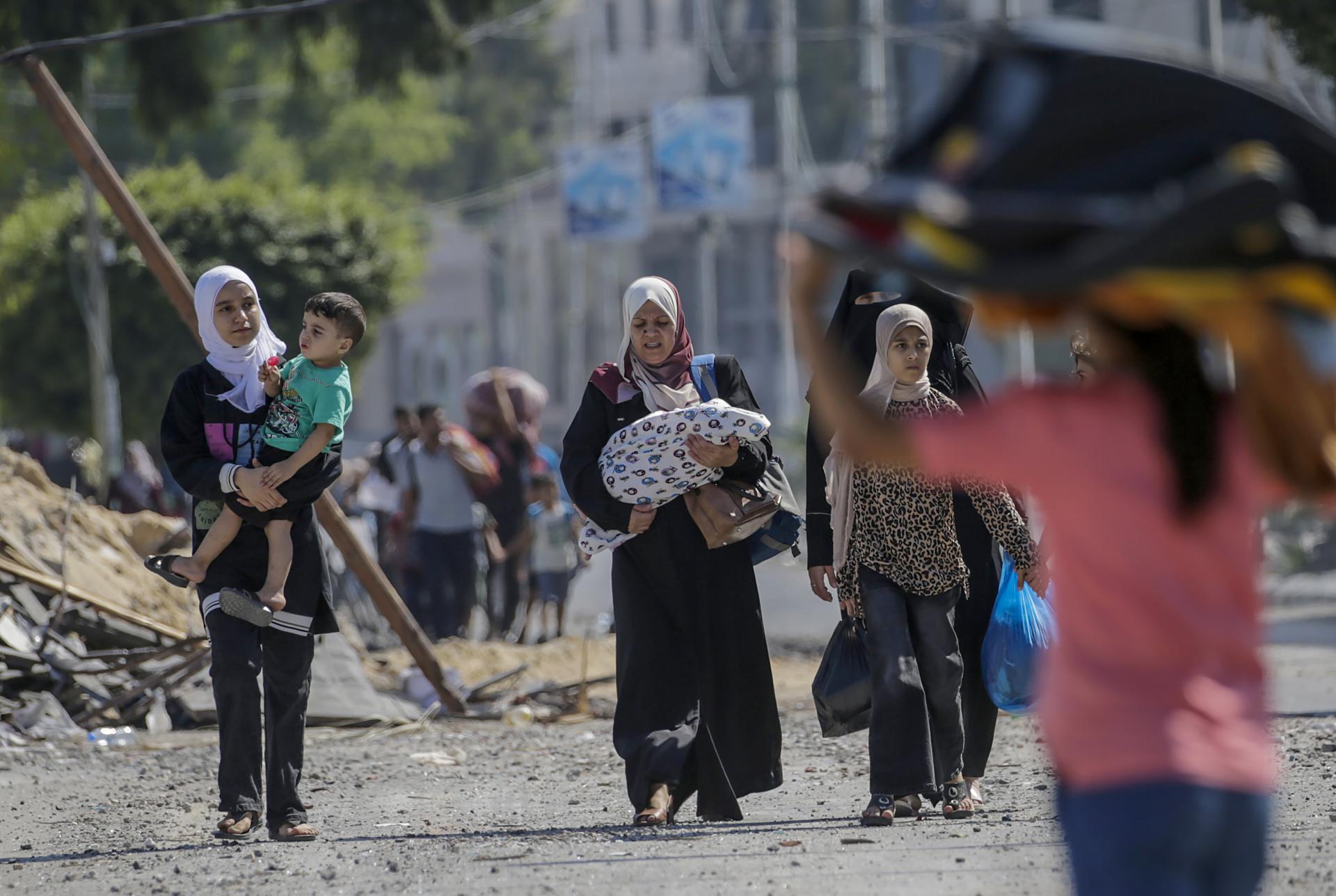 Nearly 493K females displaced in Gaza: UN
