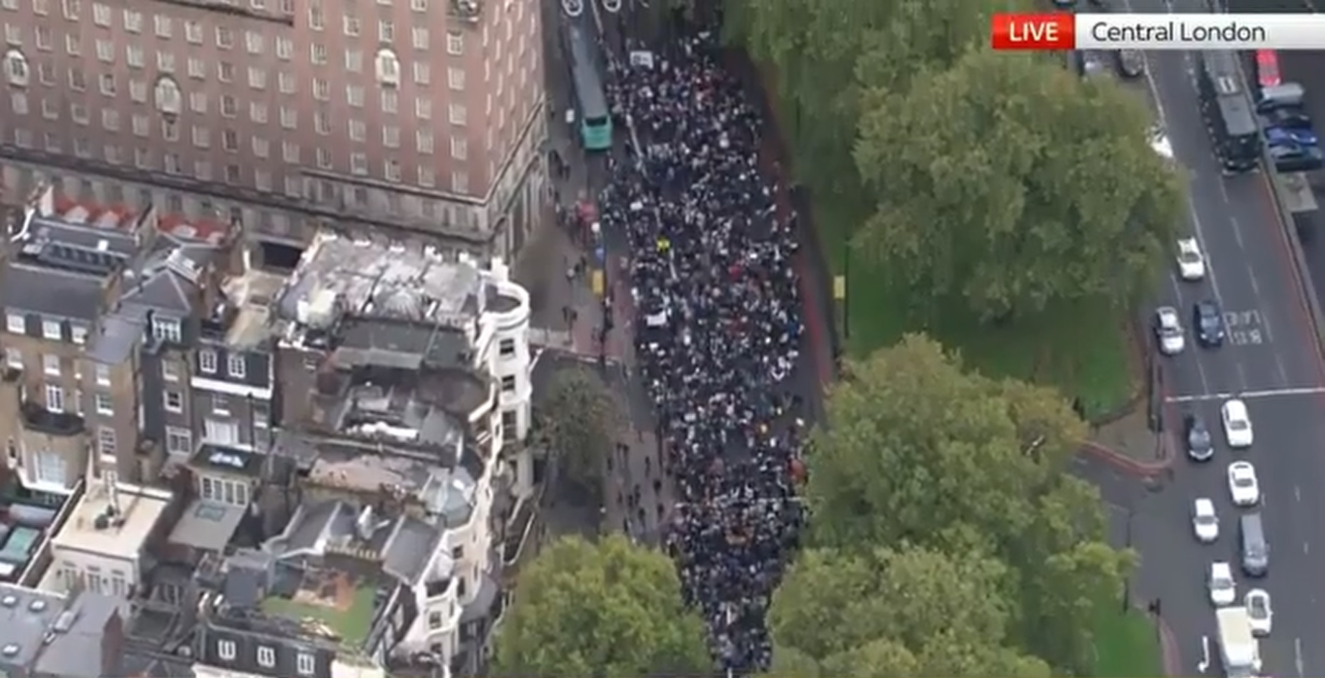 Video / Londra'da Filistin'e Destek İçin İnanılmaz Kalabalık
