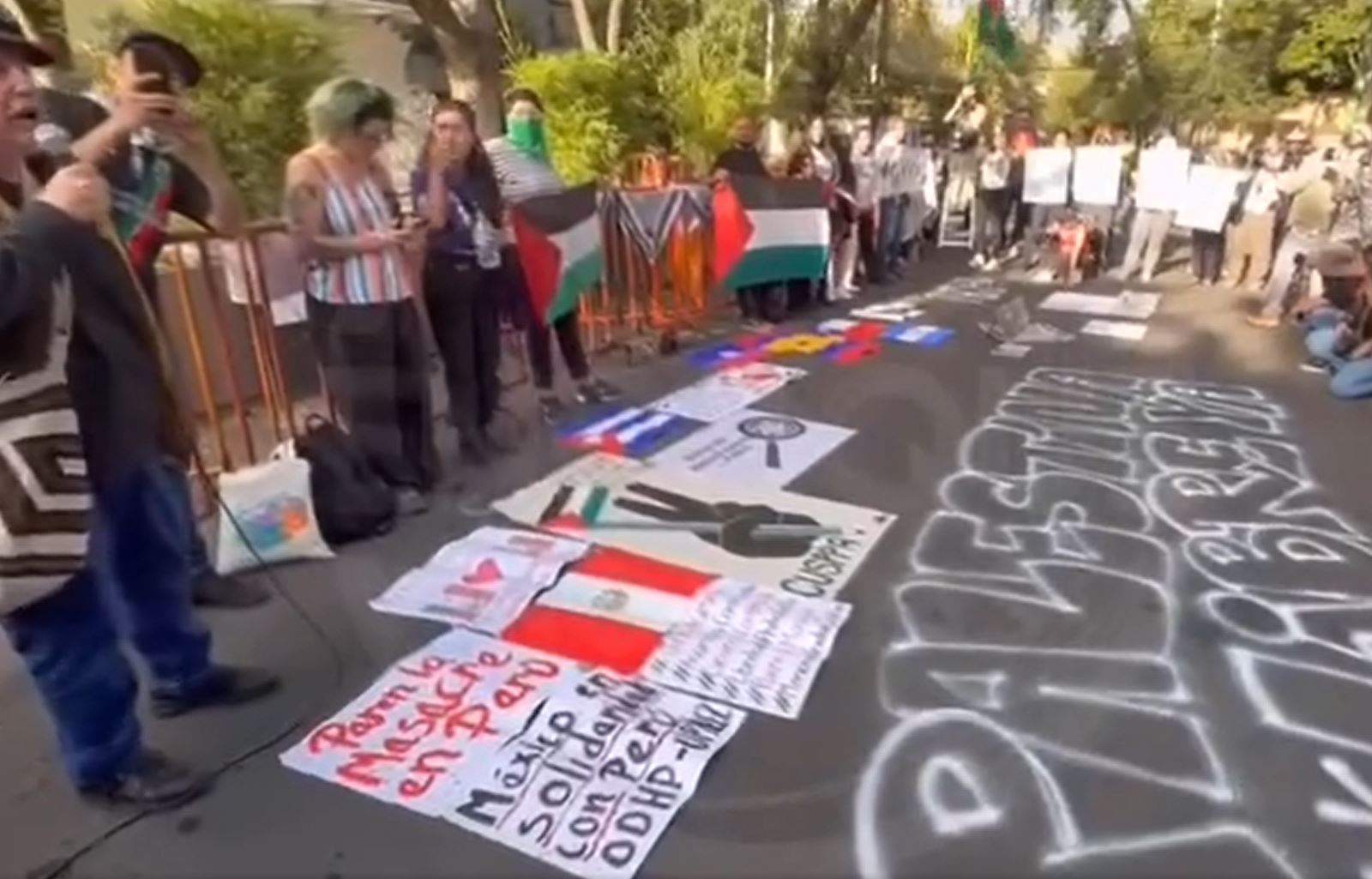 Video: Solidarity with Palestine in front of Israeli embassy in Mexico