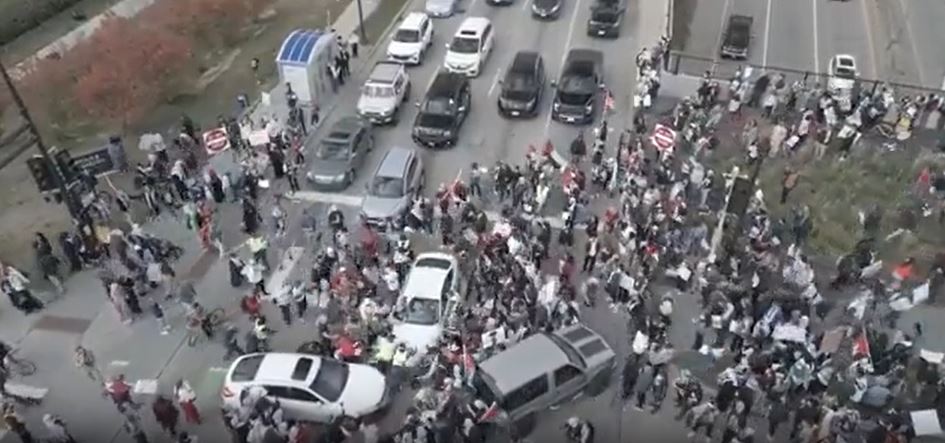 Video: A man drove his car into pro-Palestine rally, opened fire at demonstrators in Minneapolis, Minnesota 