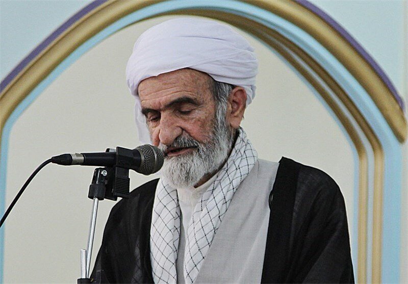Unity against Zionist regime top priority: Sunni scholar