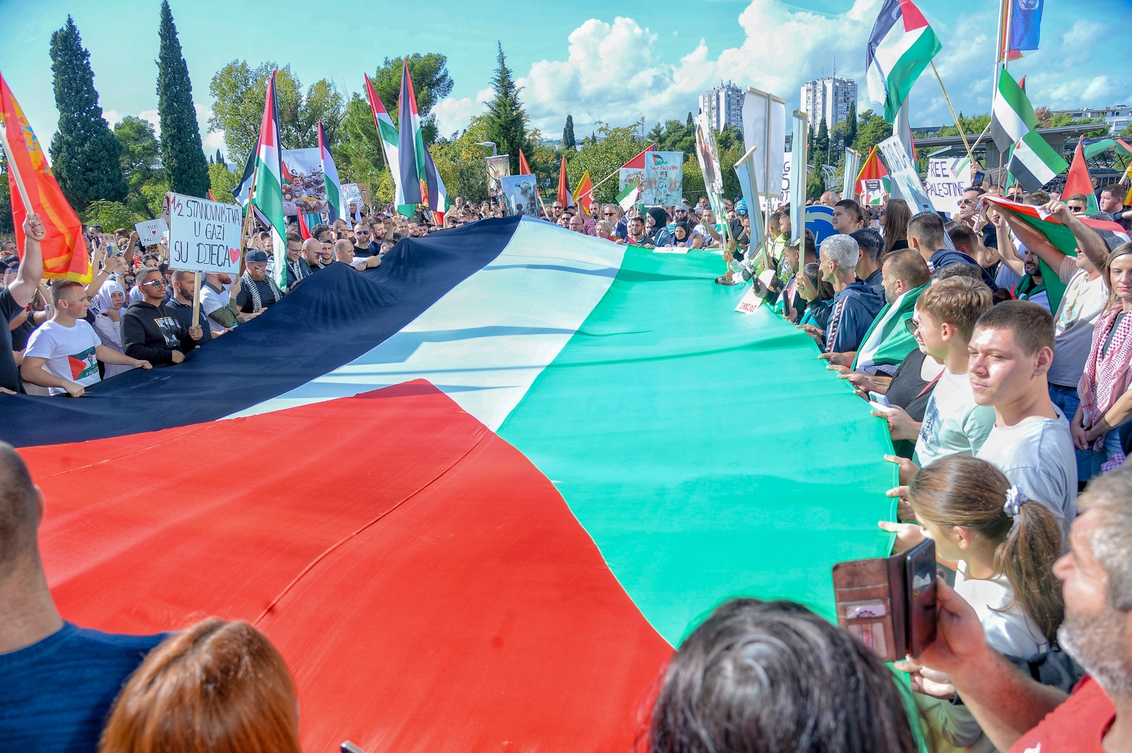 Nakon Sarajeva, protesti podrške Palestini održani u Beogradu i Podgorici