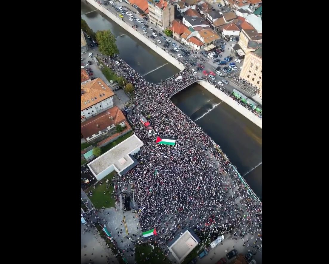 Video: Massive turnout in solidarity with Palestinian people in Sarajevo, Bosnia and Herzegovina