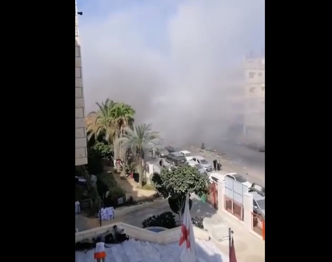 Video: Bombardment near Al-Amal Hospital, owned by Red Crescent Association, in Khan Yunis, Gaza