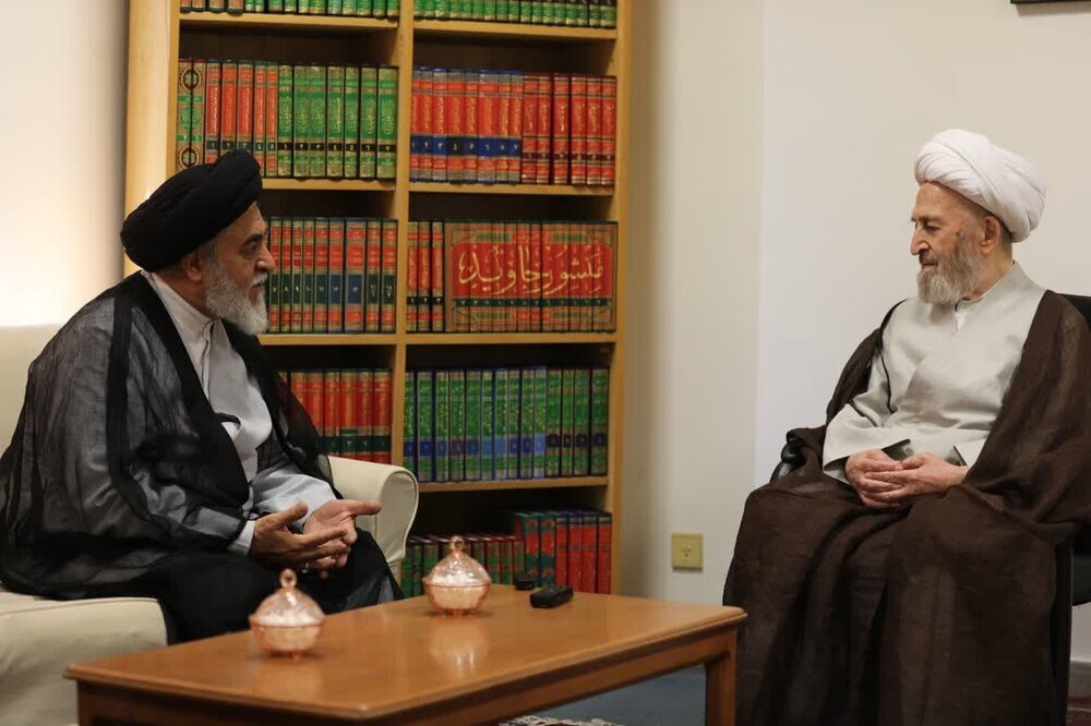 Grand Ayatollah Sobhani: Jamkaran Mosque speakers should create revolutionary spirit