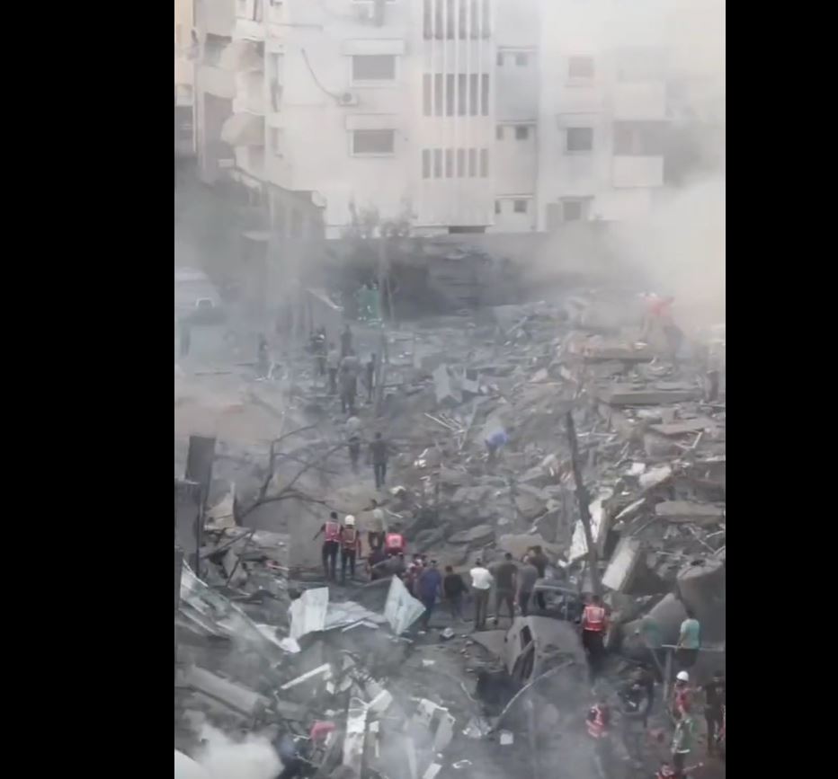 Video: Massive destruction in Gaza after a series of Israeli airstrikes yesterday evening 