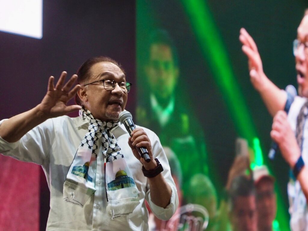 Malaysia PM condemns Israel's ‘barbarism’ in Gaza