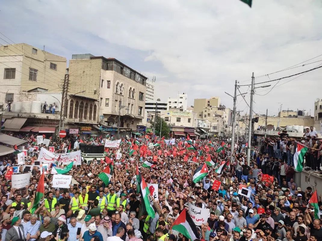 Video: Massive protest in Amman, Jordan in solidarity with Palestinian people 
