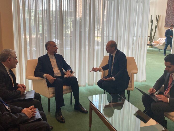 Iran, Jordan confer latest developments in Palestine