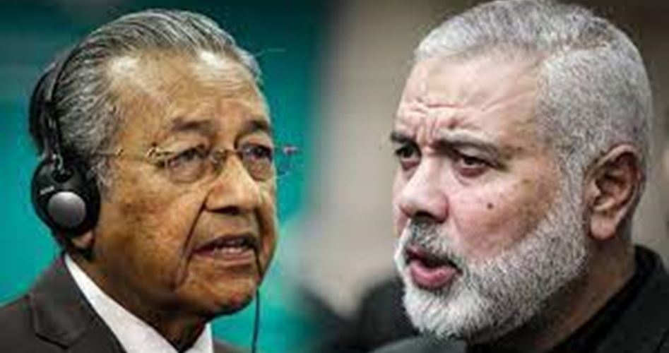 Haneyya receives phone call from Mahathir Mohamad