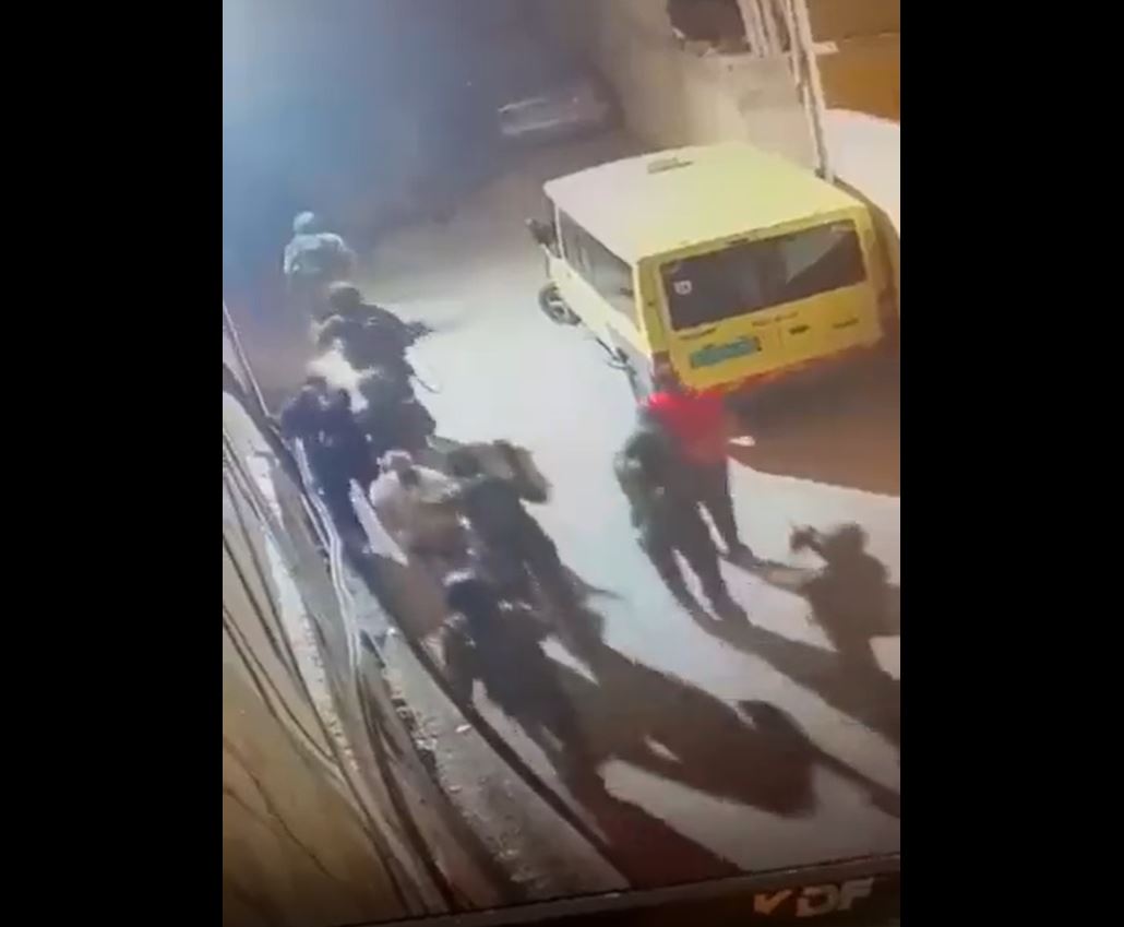 Video: Israeli forces break into A Jalazone refugee camp in Ramallah arrest dozens of citizens