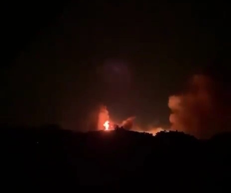 Israel Memborbardir Gaza dan Memblokade Komunikasi