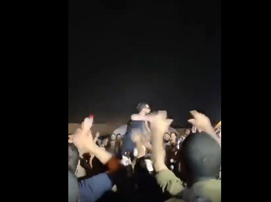 Video: Popular Israeli singer sings for soldiers to ethnically cleansing Gaza and making a resort on its beach