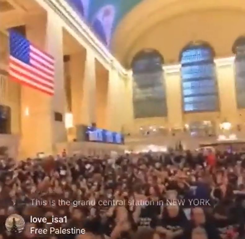 Video: Massive protest by anti-Zionist Jews in NY Terminal in solidarity with Palestine, dozens arrested
