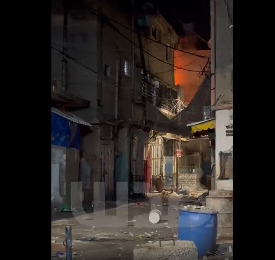 Video: Moment when Israeli forces exploded a house in Askar area of Nablus, West Bank
