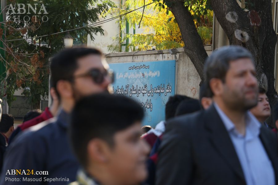 گزارش تصویری | اجتماع بزرگ دانش‌آموزی نسل سلیمانی، "فاتحان قدس" مقابل دفتر امام جمعه تبریز