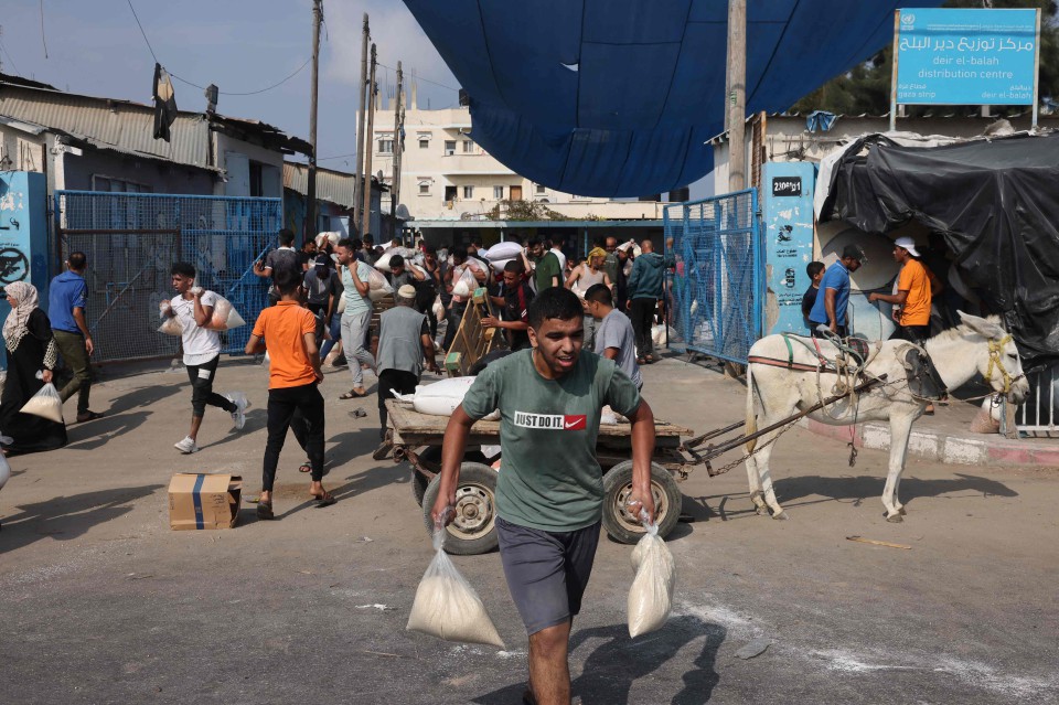 33 lagi trak bantuan memasuki Gaza 