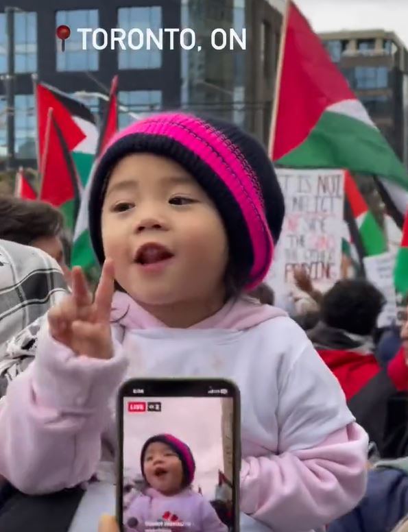 Video: 'Free Free Palestine' Toronto, Canada
