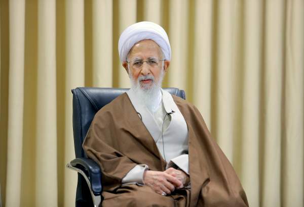 Grand Ayatollah Javadi Amoli: Perfect life possible in light of unity