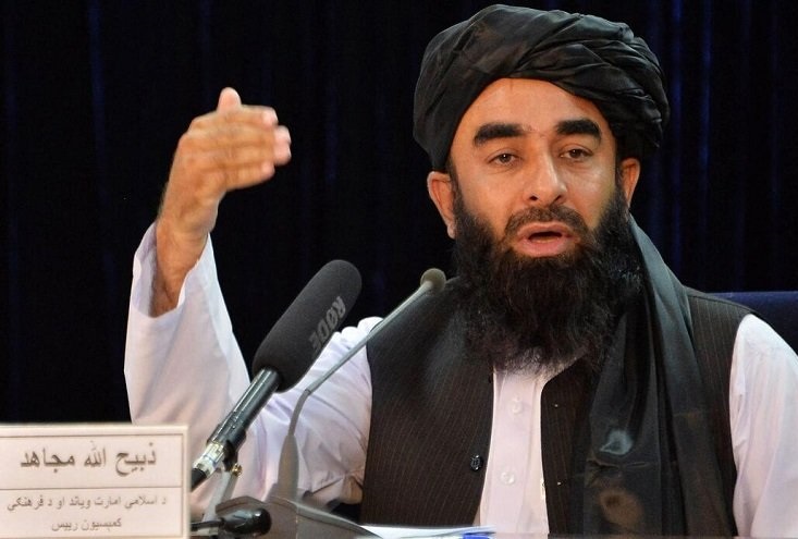 طالبان يرد على تهديد باكستان بطرد المهاجرين الأفغان من بلادها