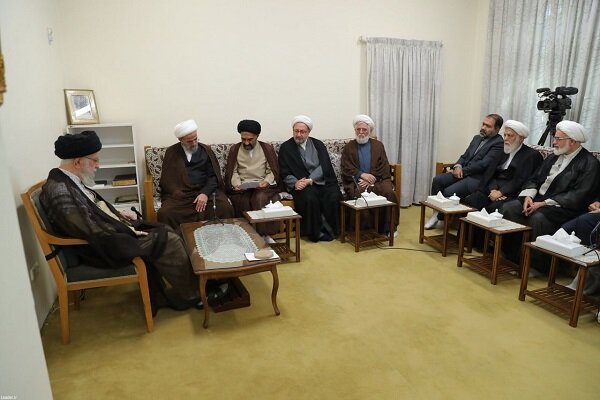 Imam Khamenei holds meeting with group of clerics