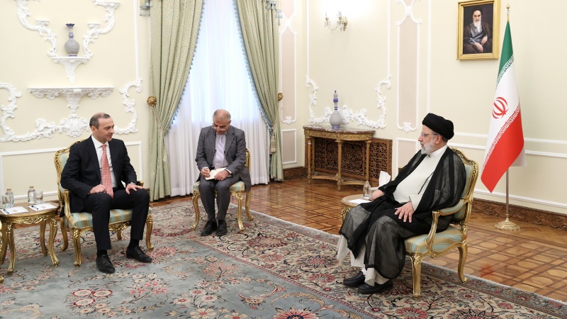 イラン大統領とアルメニア・アゼルバイジャン両高官が会談