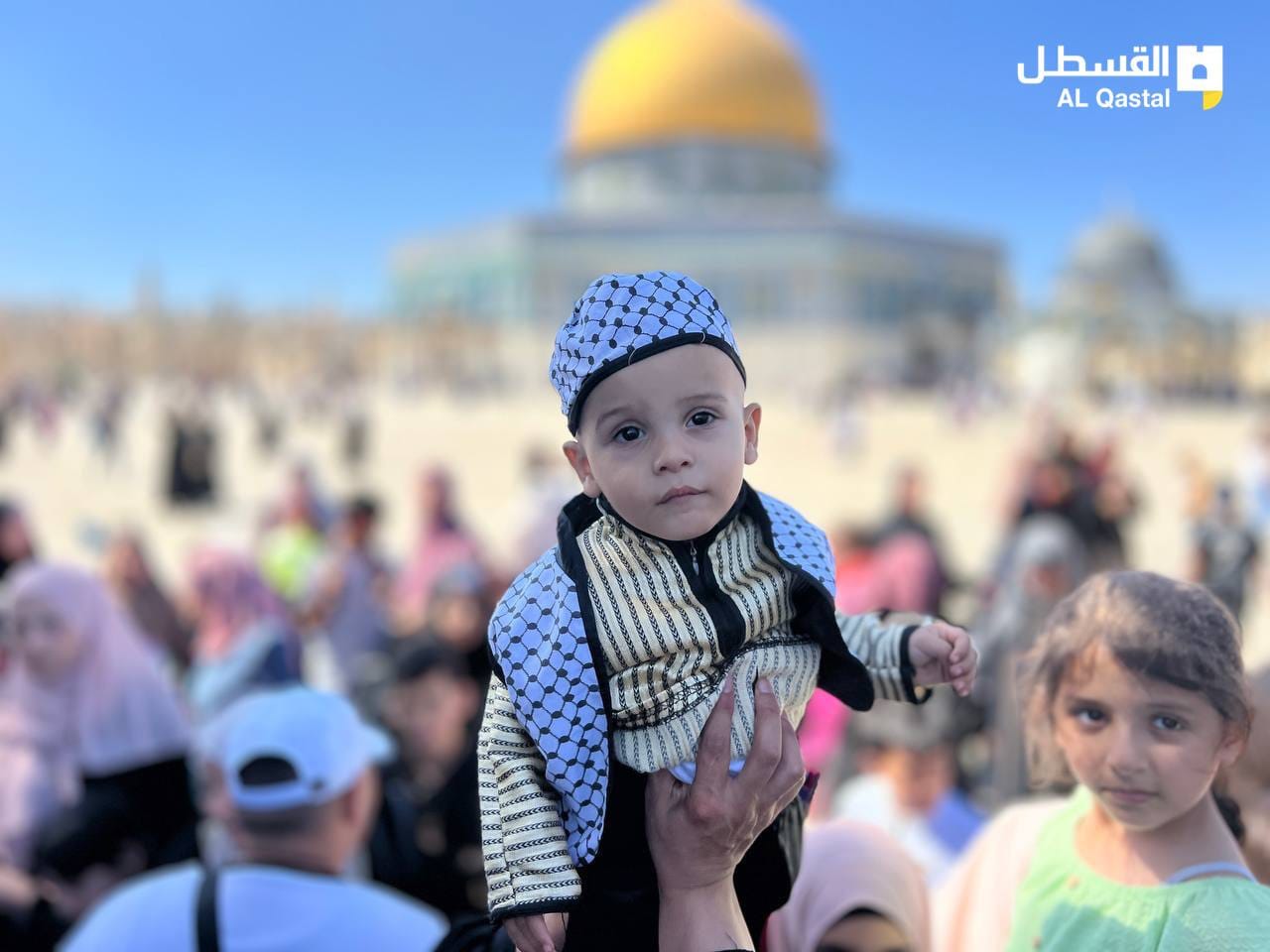 Video: Palestinian children celebrate Prophet Muhammad birthday at Al-Aqsa Mosque