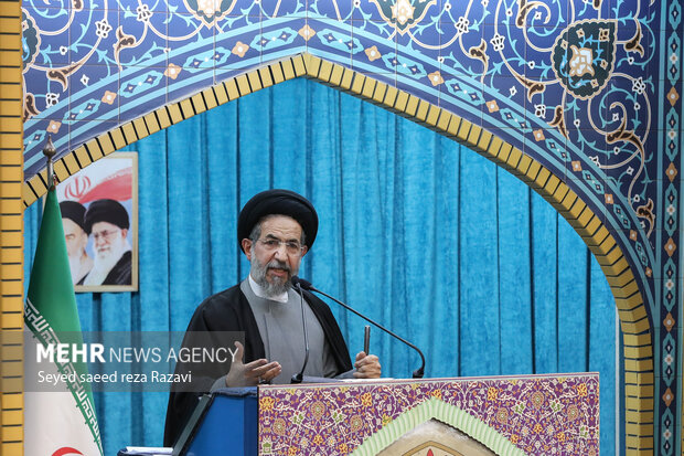 Islamic Revolution raised Muslims position in new world order: Senior cleric