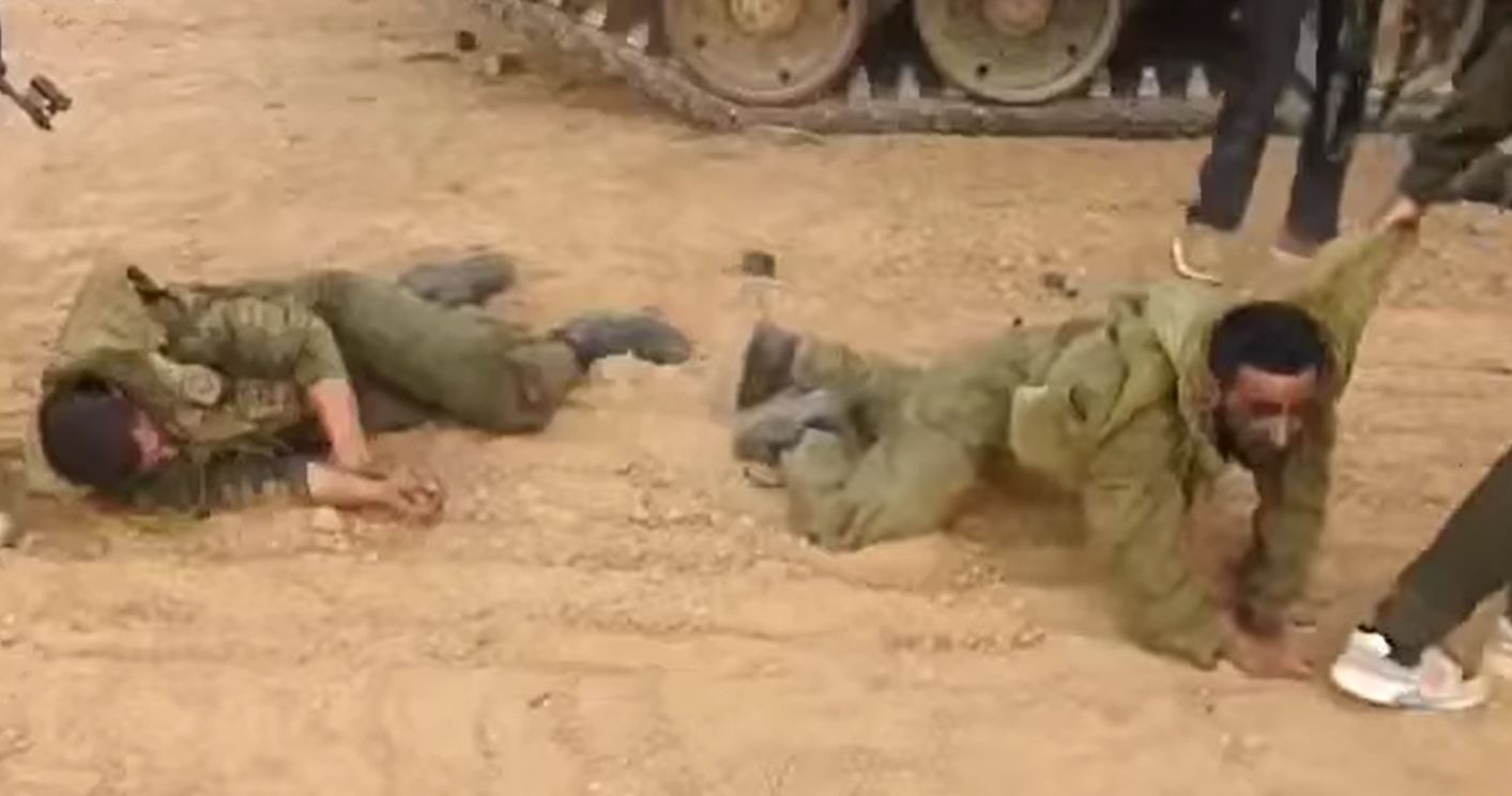Video: Moment when Palestinian resistance fighters captured two Israeli occupation soldiers