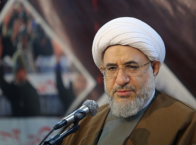 آية الله الأراكي: هذا هو الوعد الإلهي بالنَّصر نجده اليوم ماثلاً أمام أعيننا
