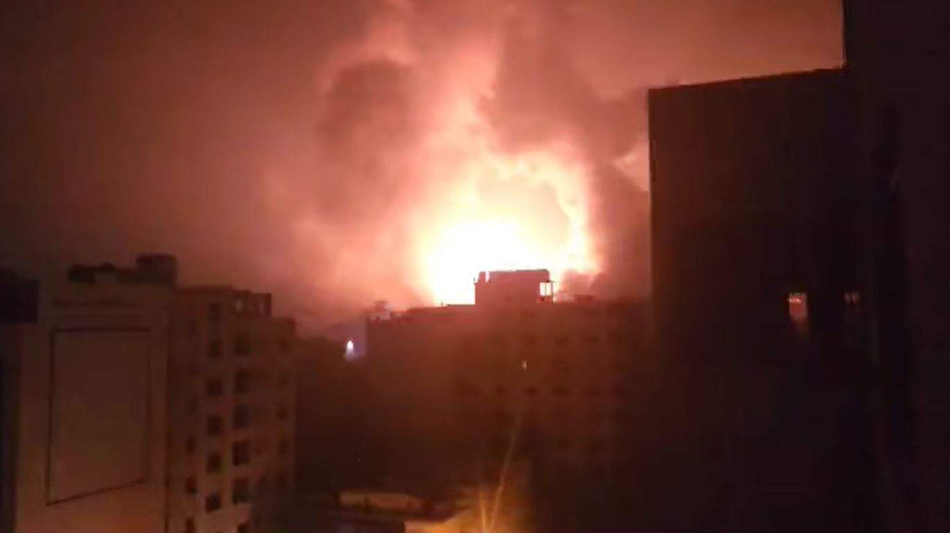 Video: Israeli occupation warplanes target vicinity of a Palestine Mosque in center of Gaza