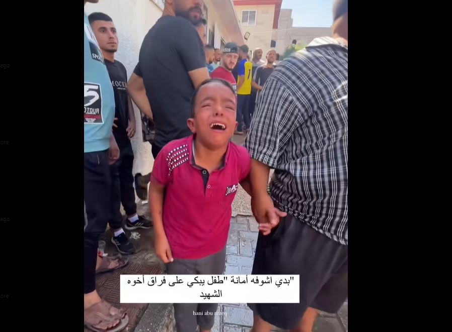 Video: Heart-wrenching scenes of a Palestinian boy crying over his brother martyred by Israeli enemy in Gaza