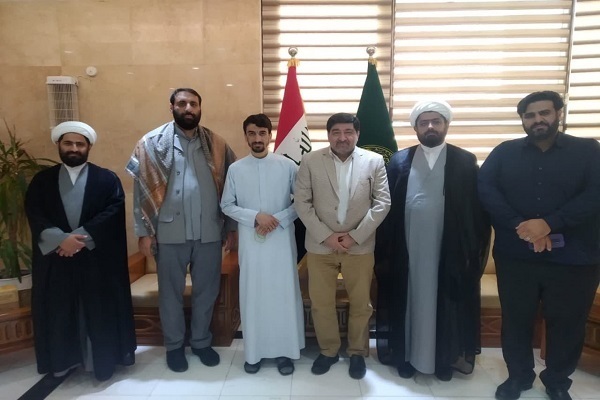 Iranian delegation attends Quranic program at Imam Hussein Holy Shrine