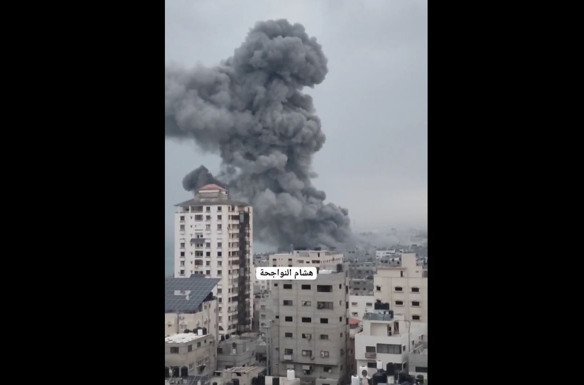 BREAKING: Occupying Israeli regime carries out more airstrikes on residential neighborhoods in Gaza