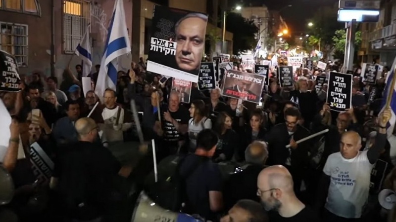  Lebih dari 70 Zionis Menentang Netanyahu