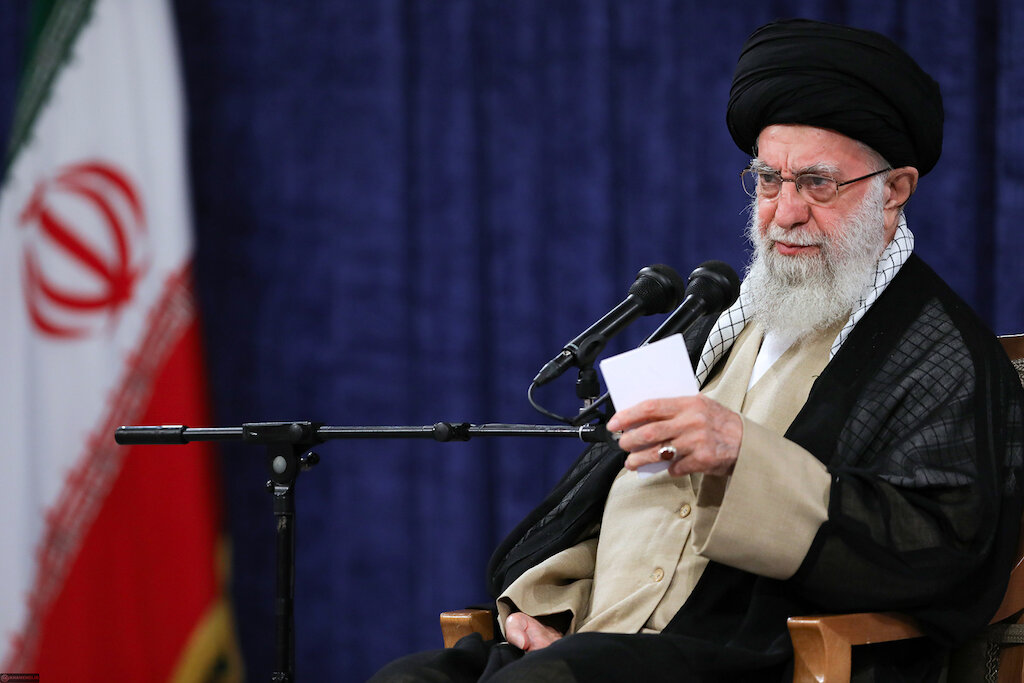 Imam Khamenei: Iran very serious in confronting hostility of enemies