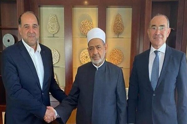 Nakipagpulong ang ambassador ng Iran sa Egypt Grand Mufti 'Ahmed el-Tayeb' sa Berlin