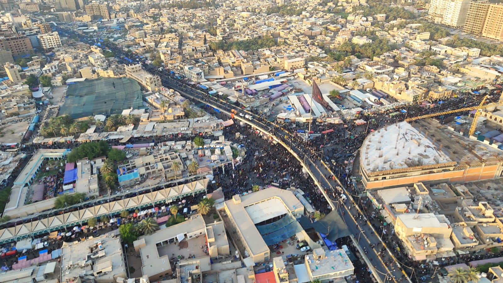 Karbala Digulung Lautan Manusia pada Hari Arbain