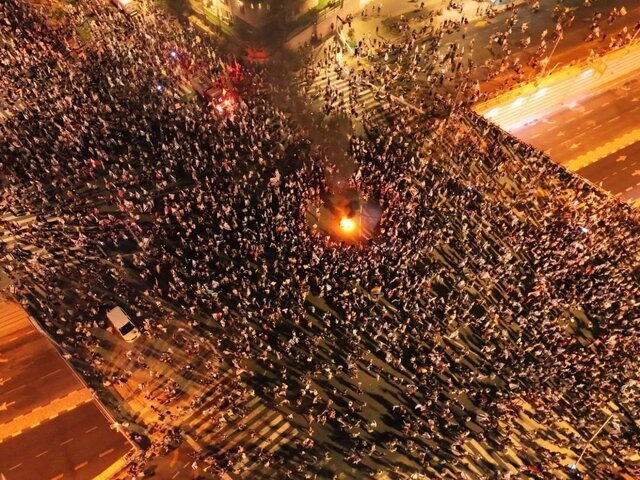 数千名犹太复国主义者在被占古都斯举行抗议活动