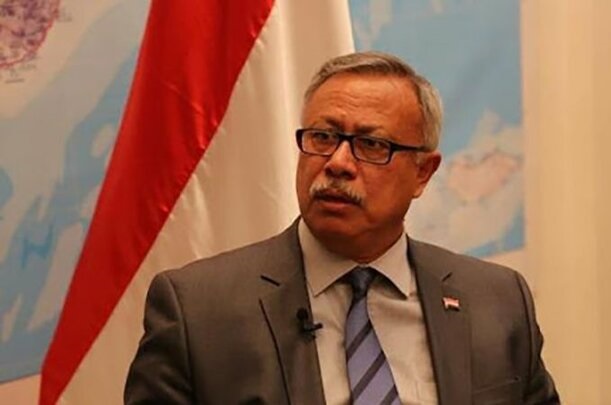 رئيس حكومة الانقاذ اليمنية: دول العدوان هي المعنية بالمبادرة والخروج من الحرب