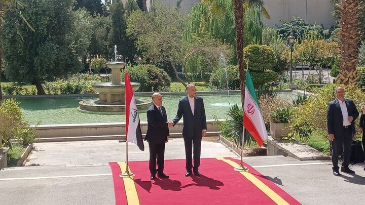 فواد حسێن و ئەمیر عەبدوڵاهیان لە تاران دیداریان کرد