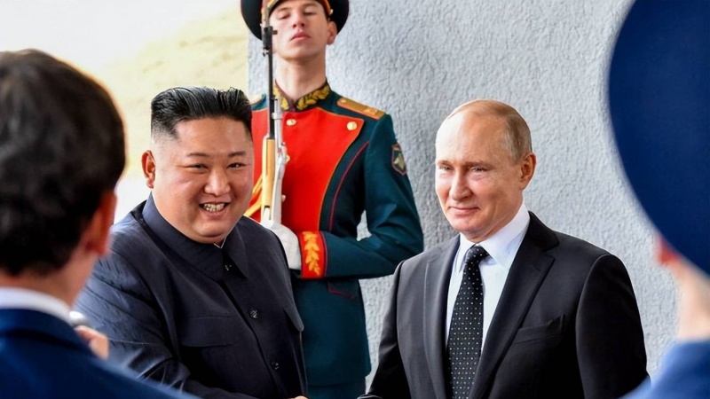  Putin Sambut Kedatangan Pemimpin Korea Utara