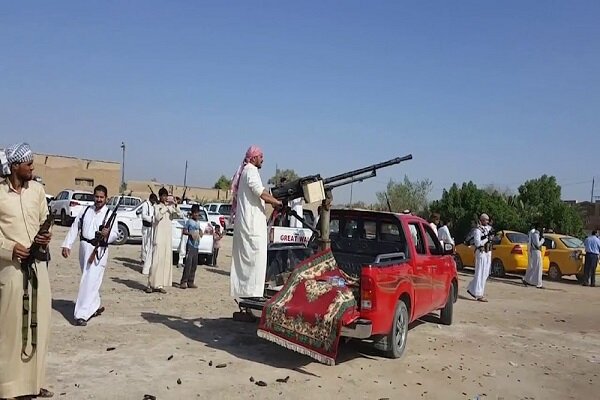 داواکاری شێخی عەشیرەی ئەلعکیدات بۆ بەردەوام بوونی شەڕ لە دژی هەسەدە